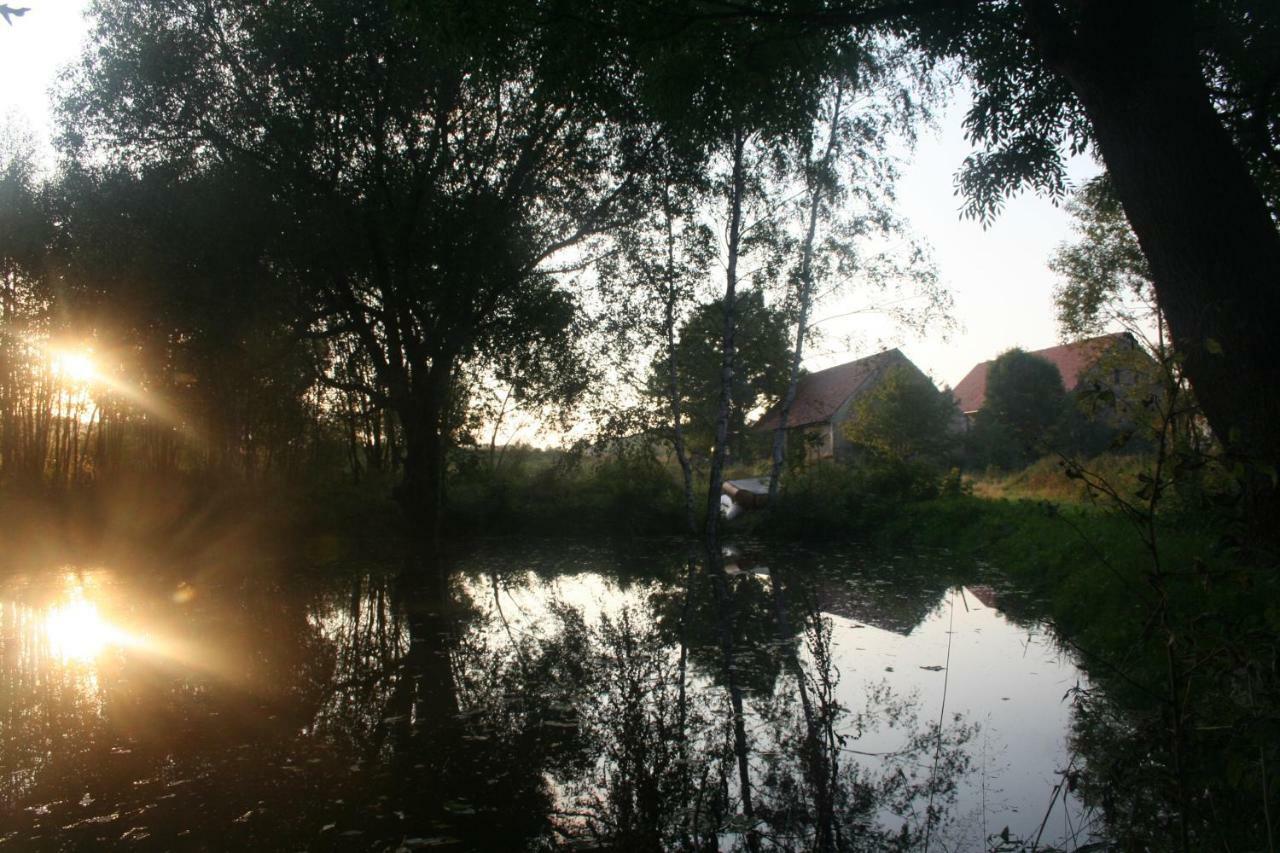 Vila Gosciniec Kaszarnia Kamienne Mirsk Exteriér fotografie